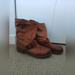 Frye | 7.5 | Veronica Short Boots